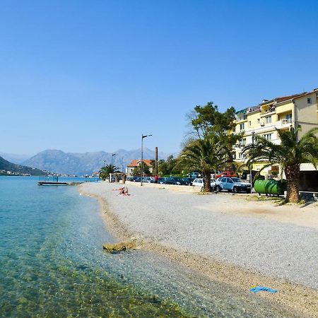 Central Apartment Kotor Luaran gambar