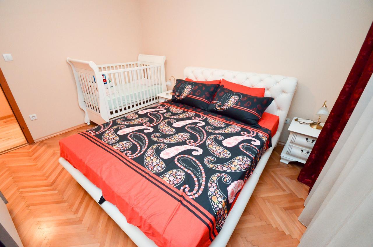 Central Apartment Kotor Luaran gambar