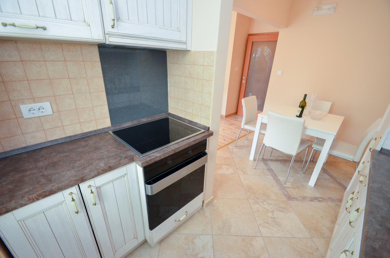 Central Apartment Kotor Luaran gambar