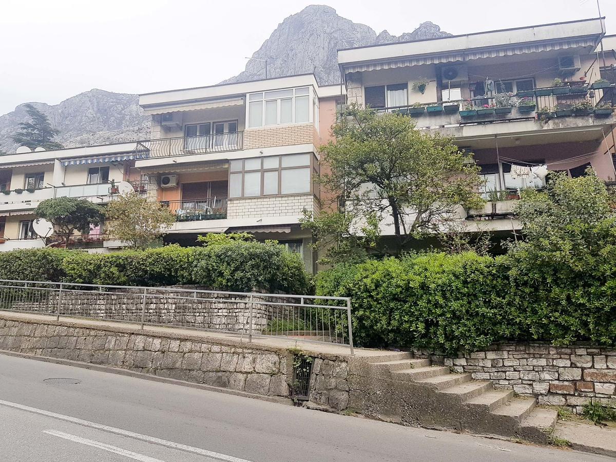 Central Apartment Kotor Luaran gambar