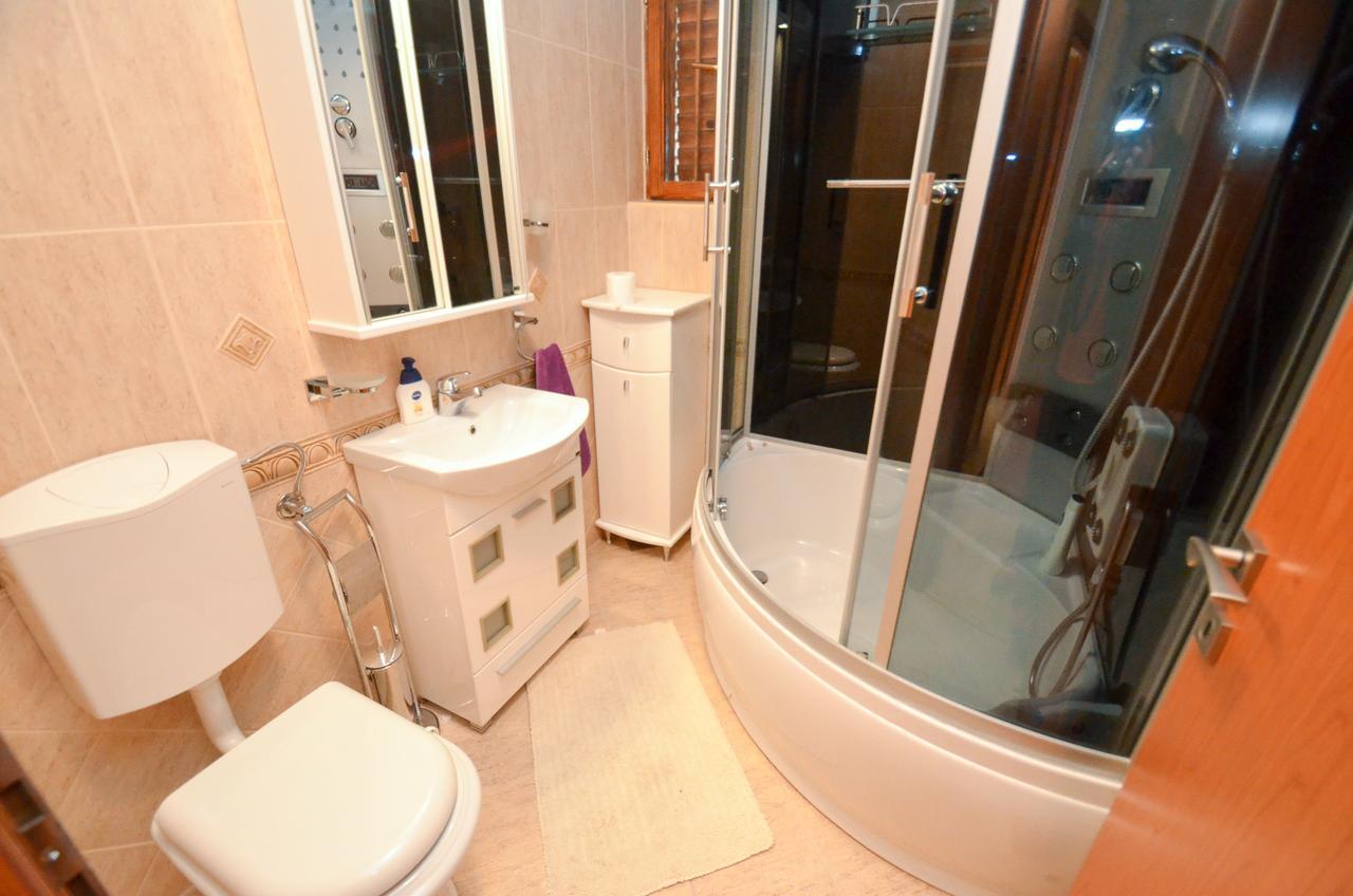 Central Apartment Kotor Luaran gambar